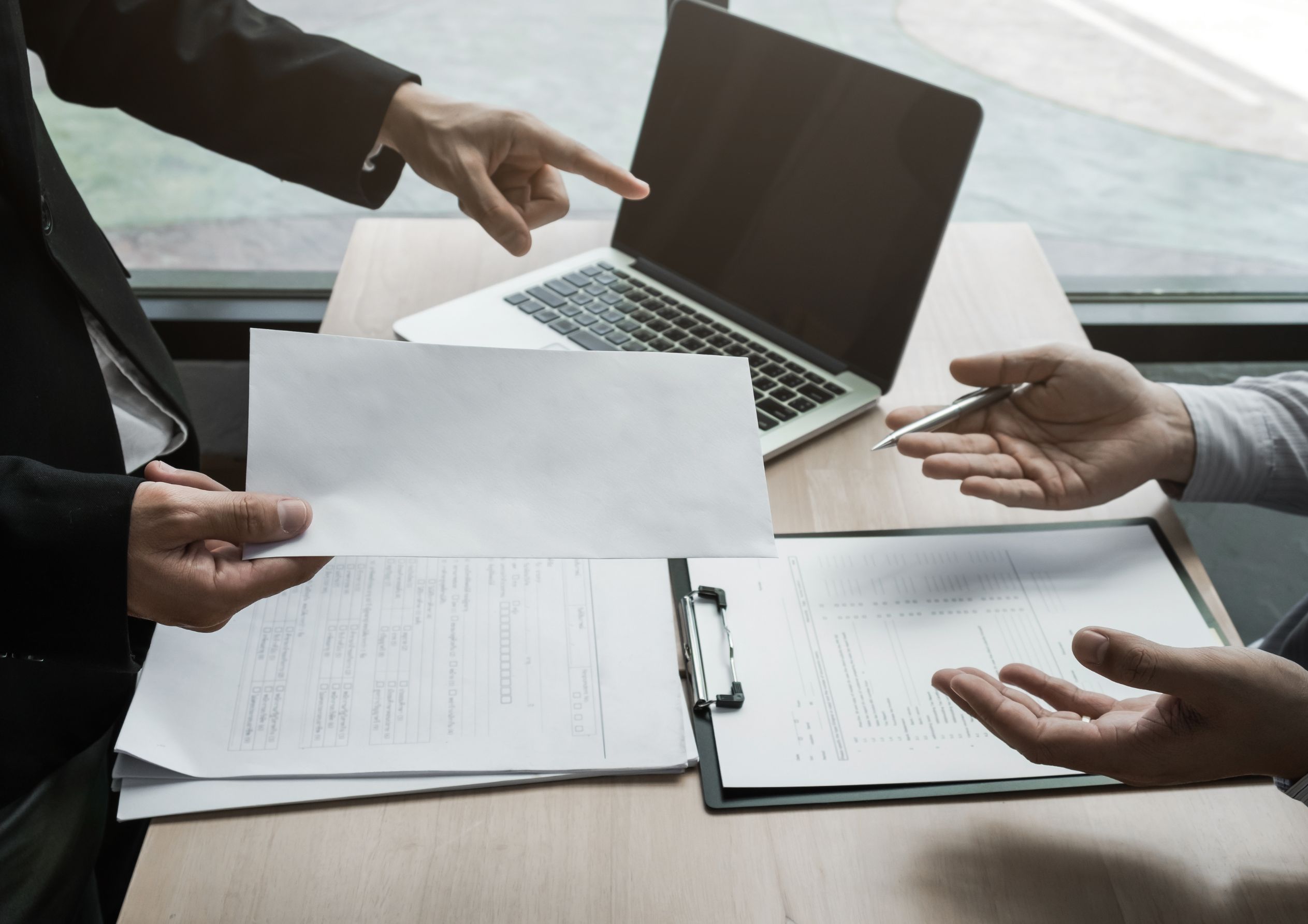 فسخ قرارداد و قوانین آن