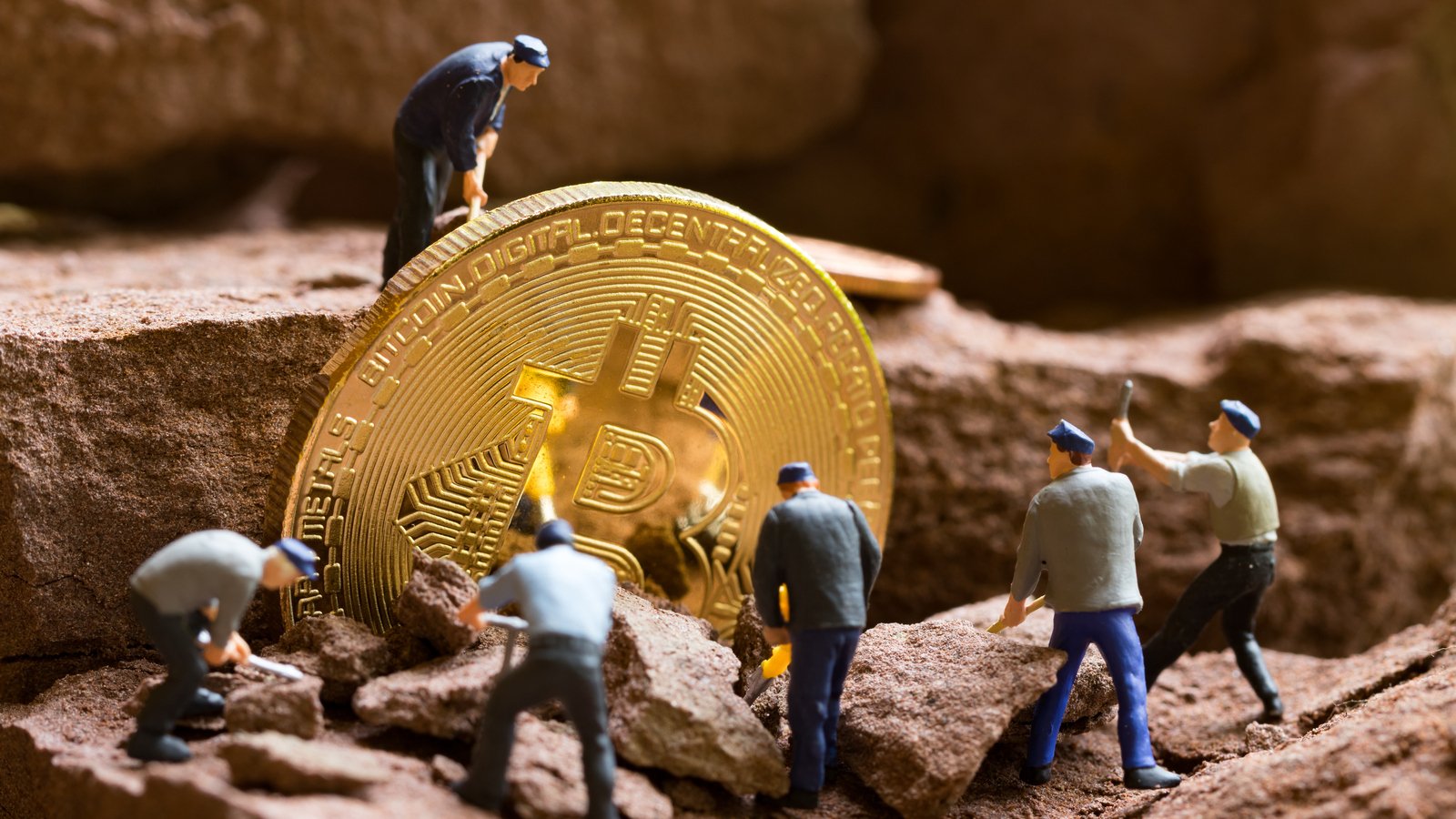 جرایم مربوط به استخراج ارز دیجیتال